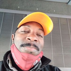 Meet your Posher, Leon